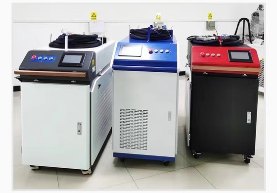 Machine de soudage laser à fibres de 1500W à 3000W 3 en 1 machine de découpe de nettoyage laser