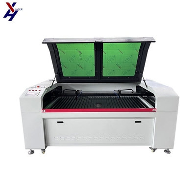 Machine de découpe et de gravure laser à double tête de CO2 de 150 W Durable pour verre MDF acrylique avec fonctionnalité 3D pour les industries de détail