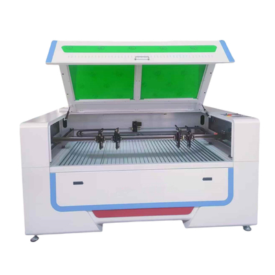 Quatre têtes 130W 150W CO2 machine de découpe et de gravure au laser pour verre acrylique MDF