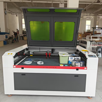 1600*1000mm 100W 150W Coupeuse laser CO2 à double tête 4 têtes pour caoutchouc acrylique bois
